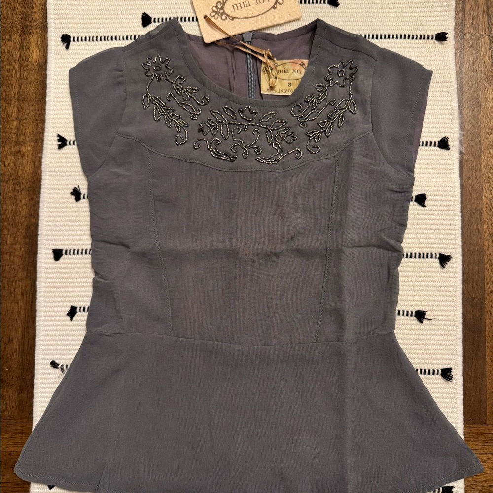 Mia Joy by Joyfolie Gray Embroidered Girls's Top